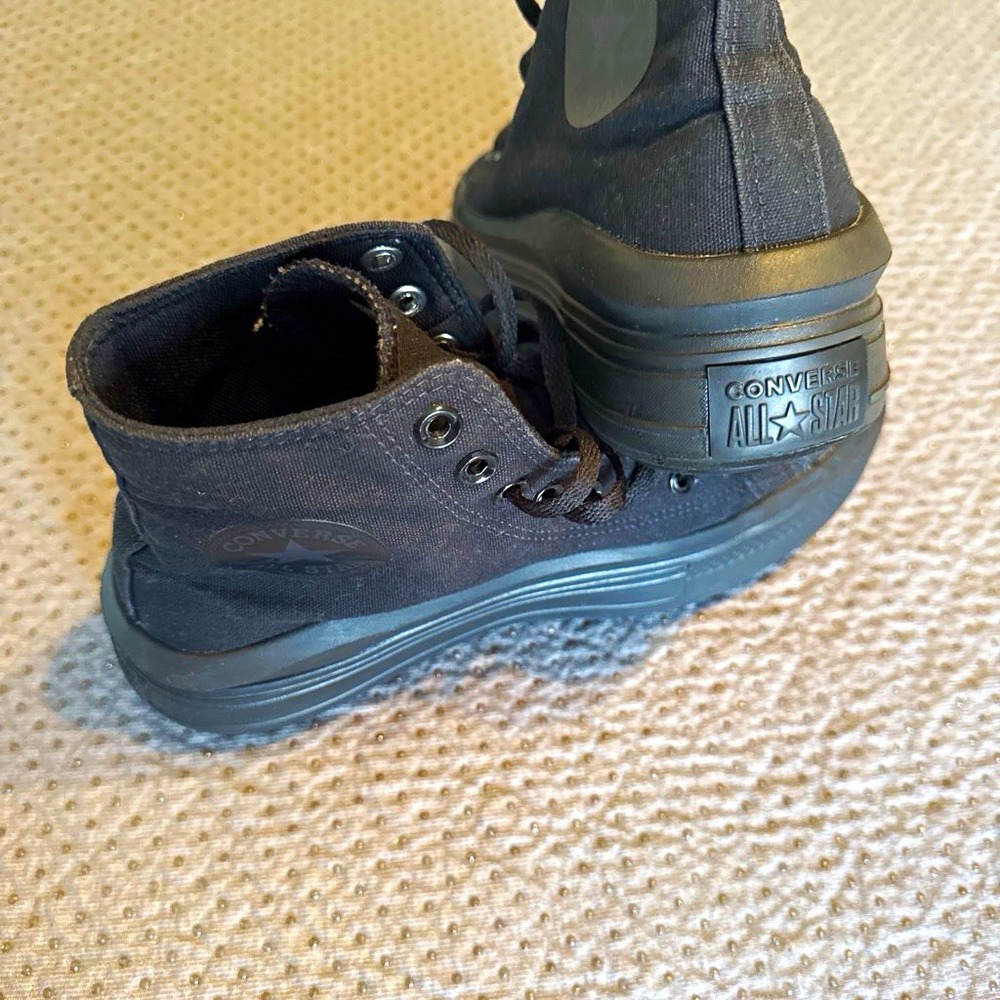 Converse All Star High Top Sneaker Black Lace Up Platform Rubber Outsole 8.5